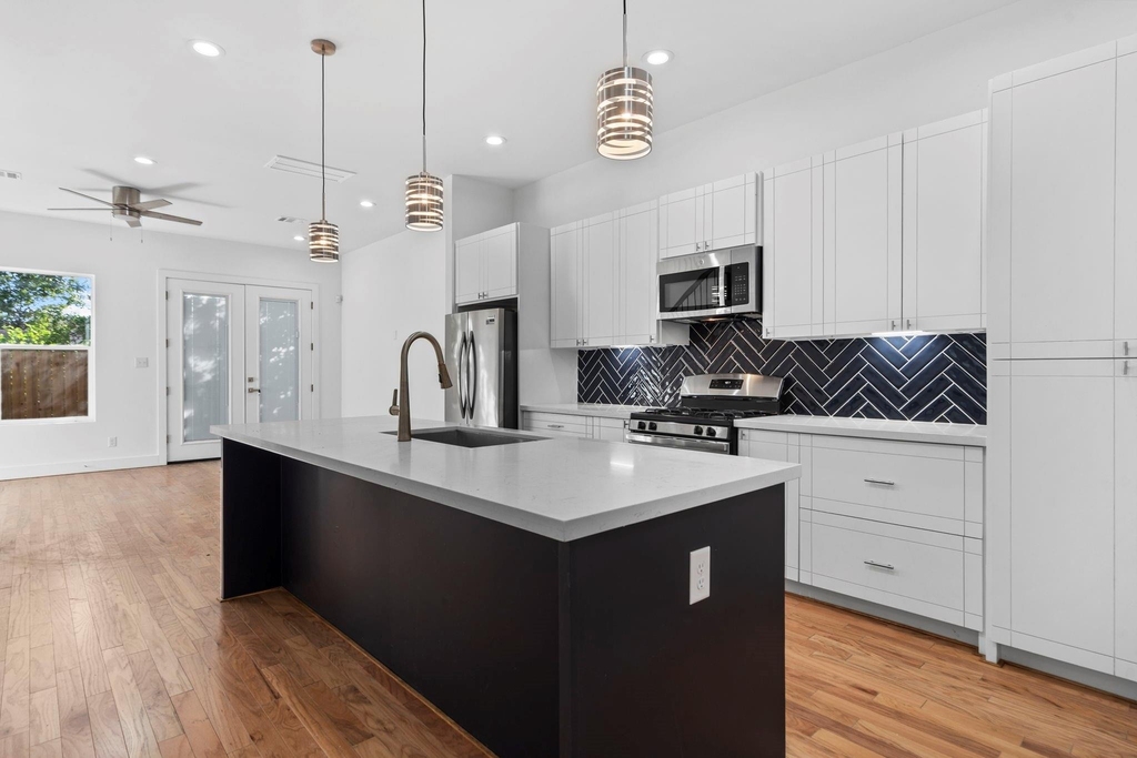 2022 Thonig Road - Photo 11