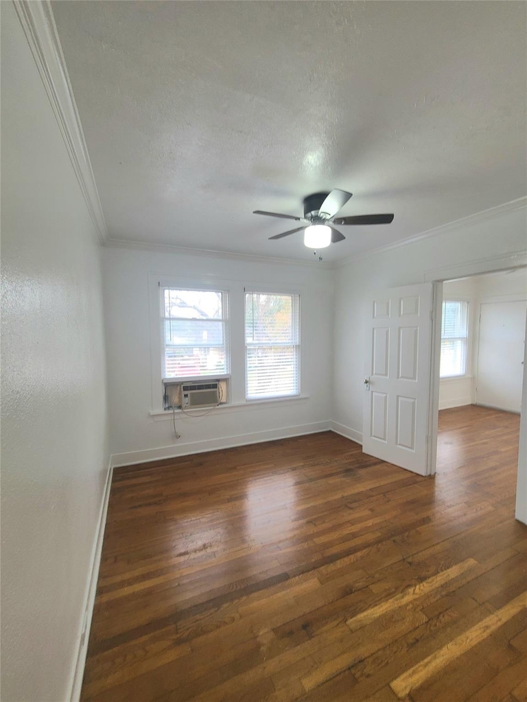 4414 Woodside Street - Photo 9