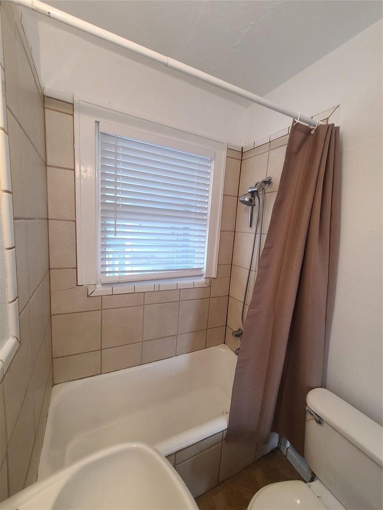 4414 Woodside Street - Photo 12