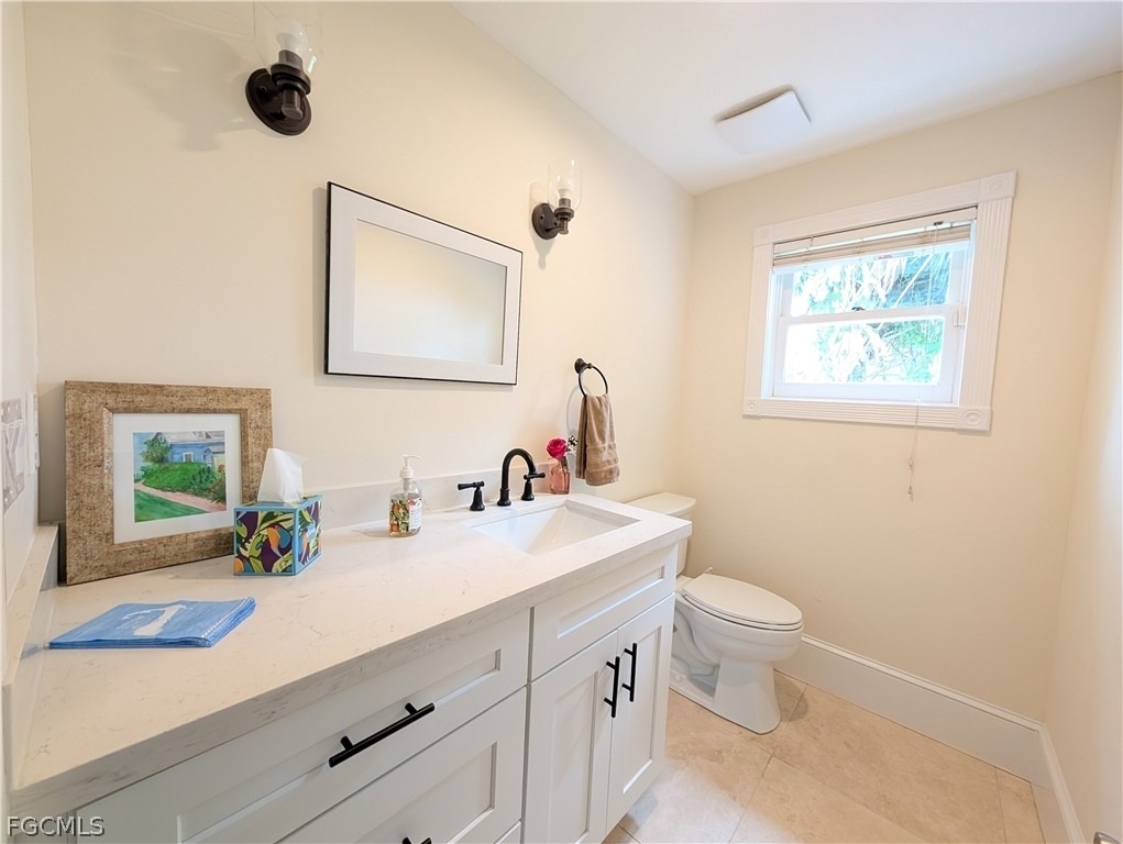 2878 Valencia Way - Photo 15