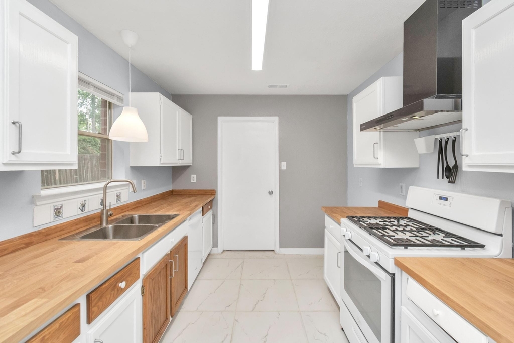 3626 Nutwood Lane - Photo 19