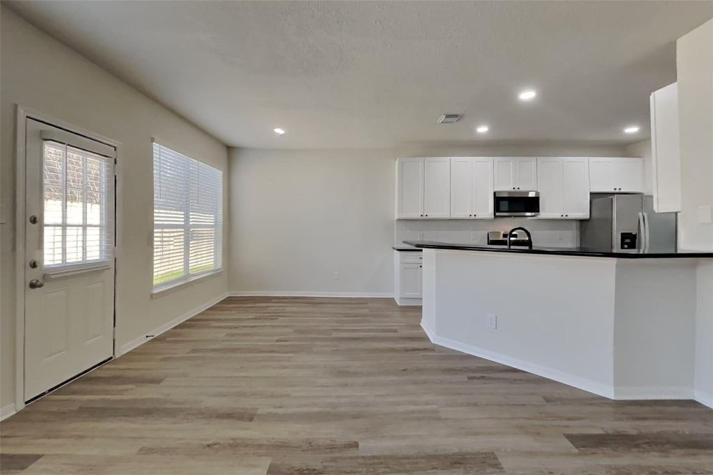 2222 Princess Snow Circle - Photo 3