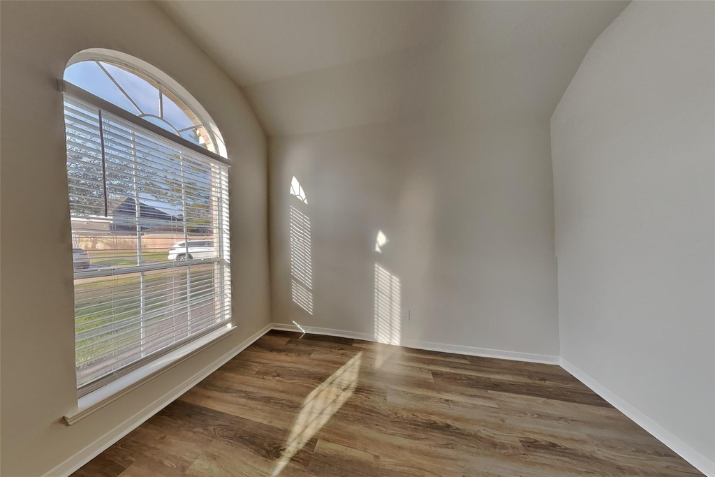 2222 Princess Snow Circle - Photo 17
