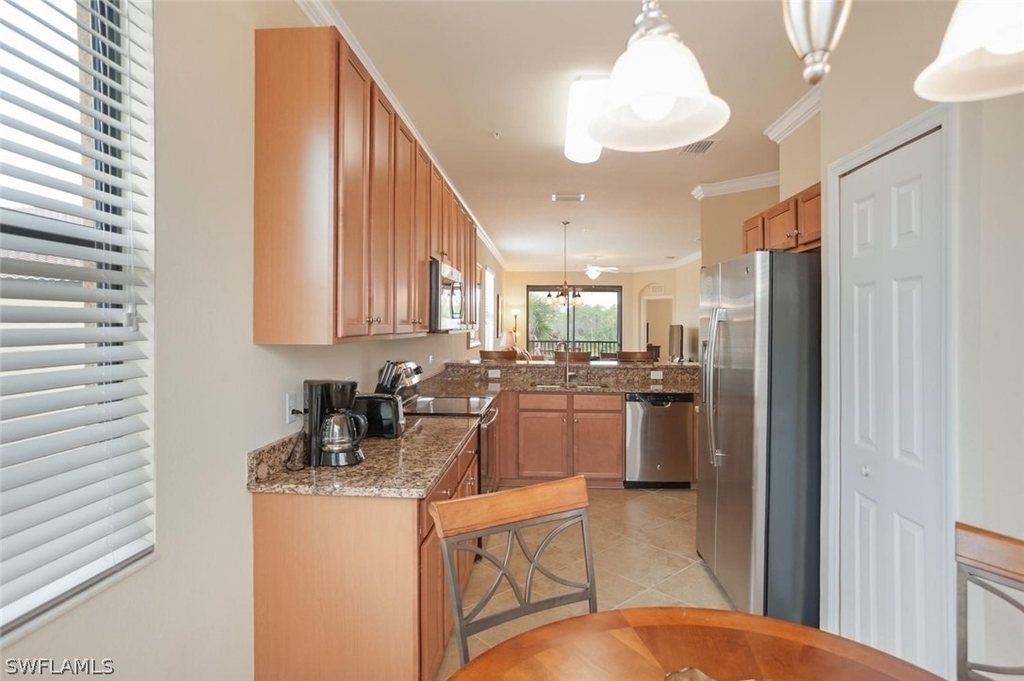 9731 Acqua Court - Photo 6
