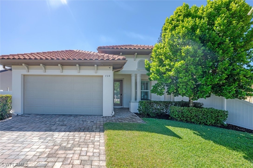 730 95th Avenue N - Photo 0