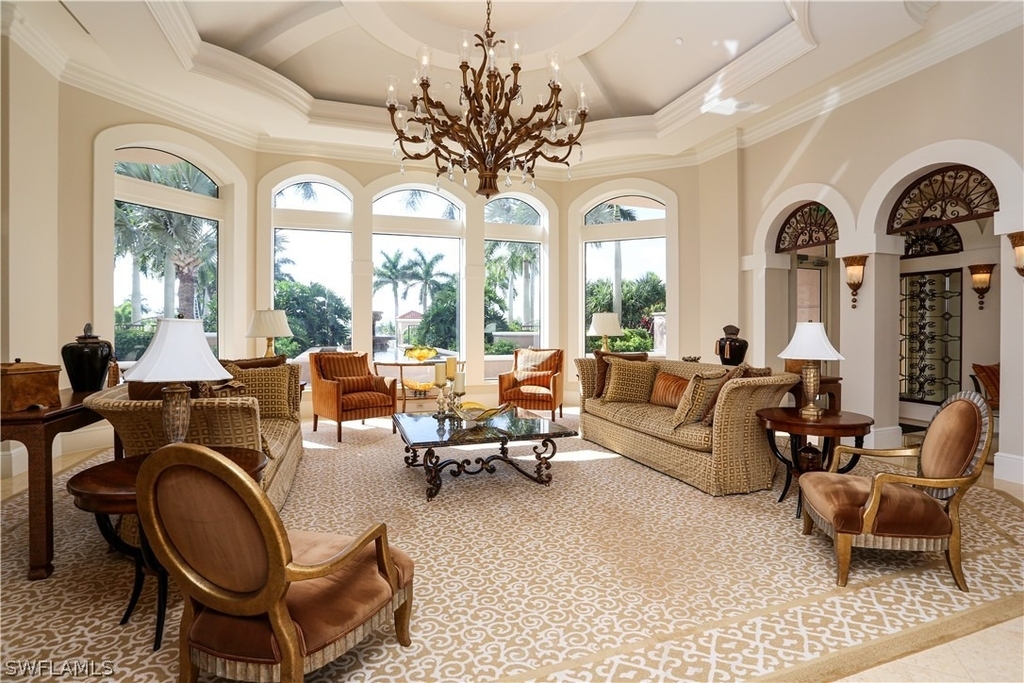 1060 Borghese Lane - Photo 6