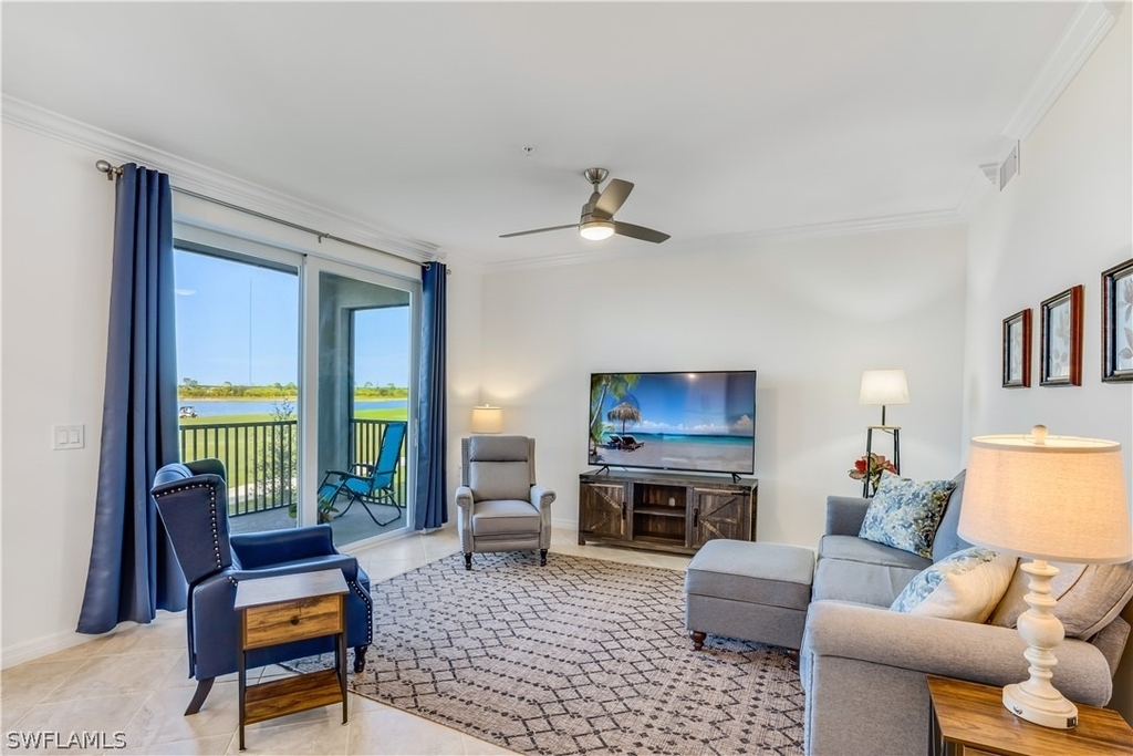 43050 Greenway Boulevard - Photo 2