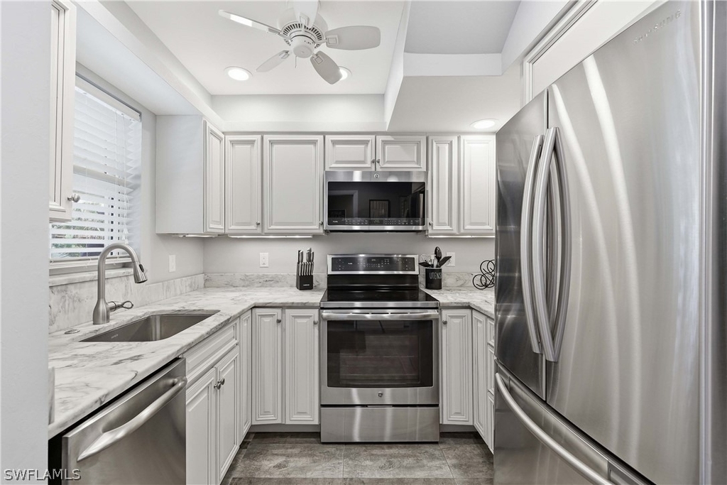 87 N Collier Boulevard - Photo 9