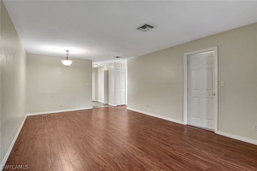 706 111th Avenue N - Photo 3