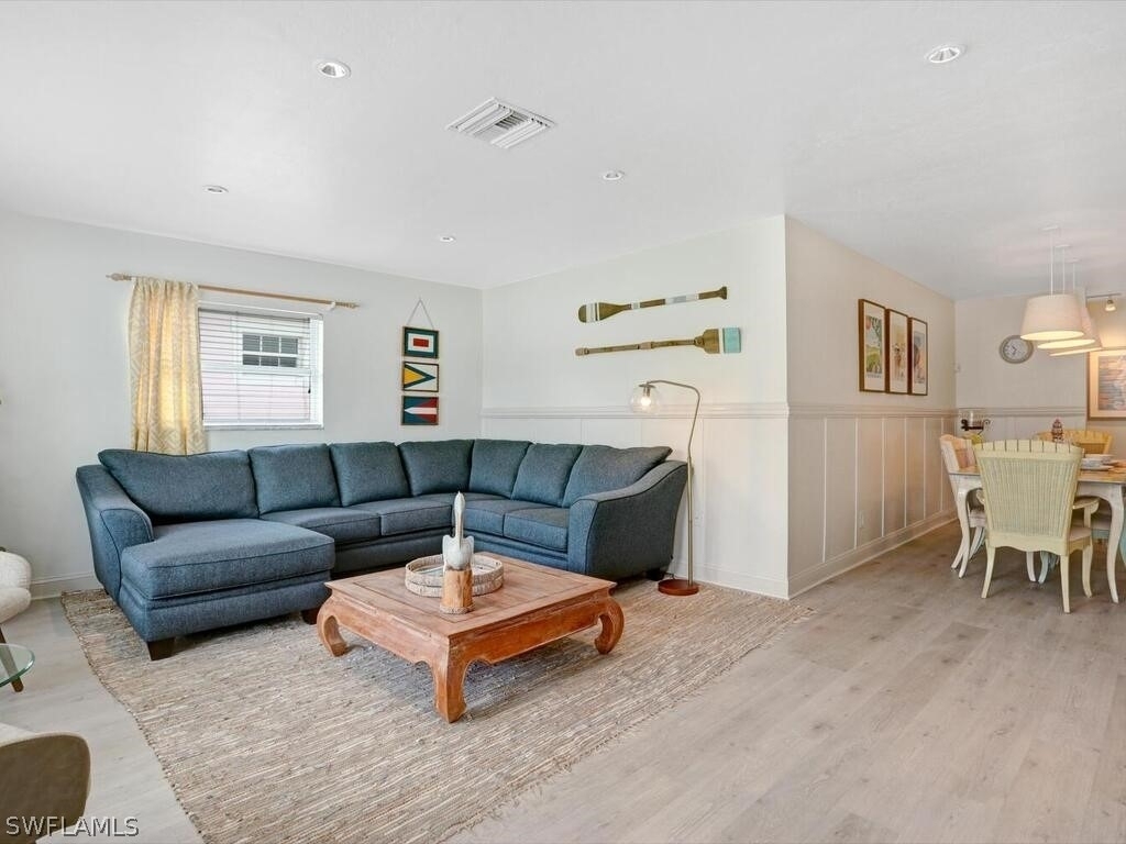 856 98th Avenue N - Photo 5