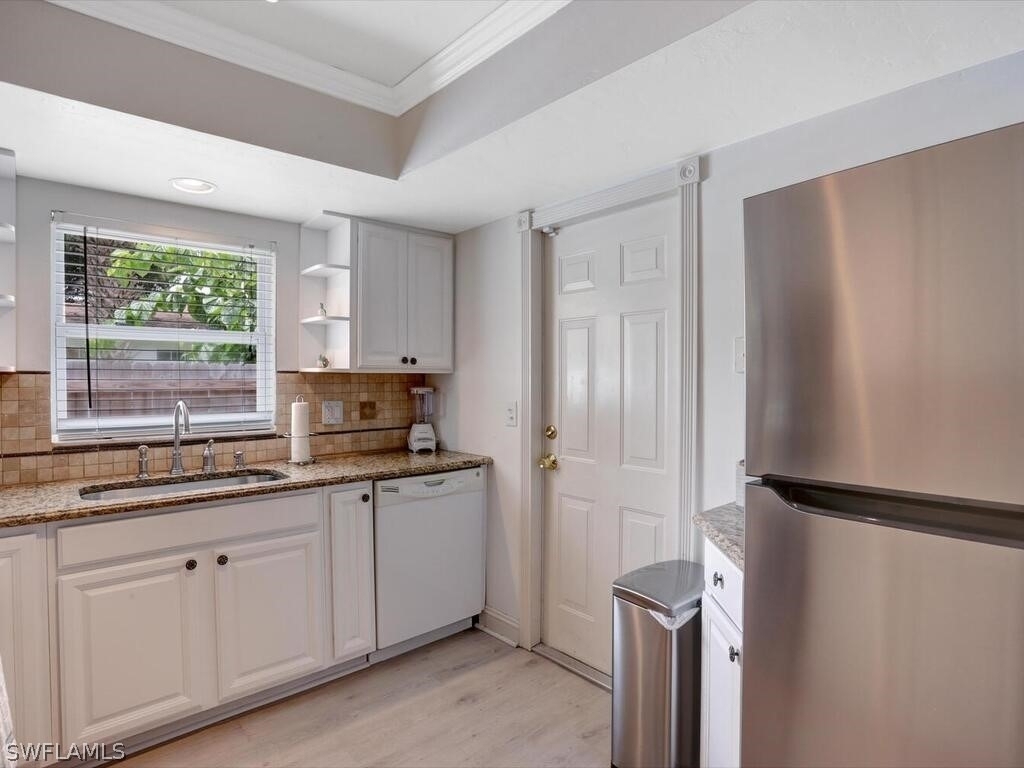 856 98th Avenue N - Photo 11