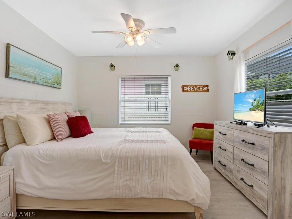 856 98th Avenue N - Photo 24