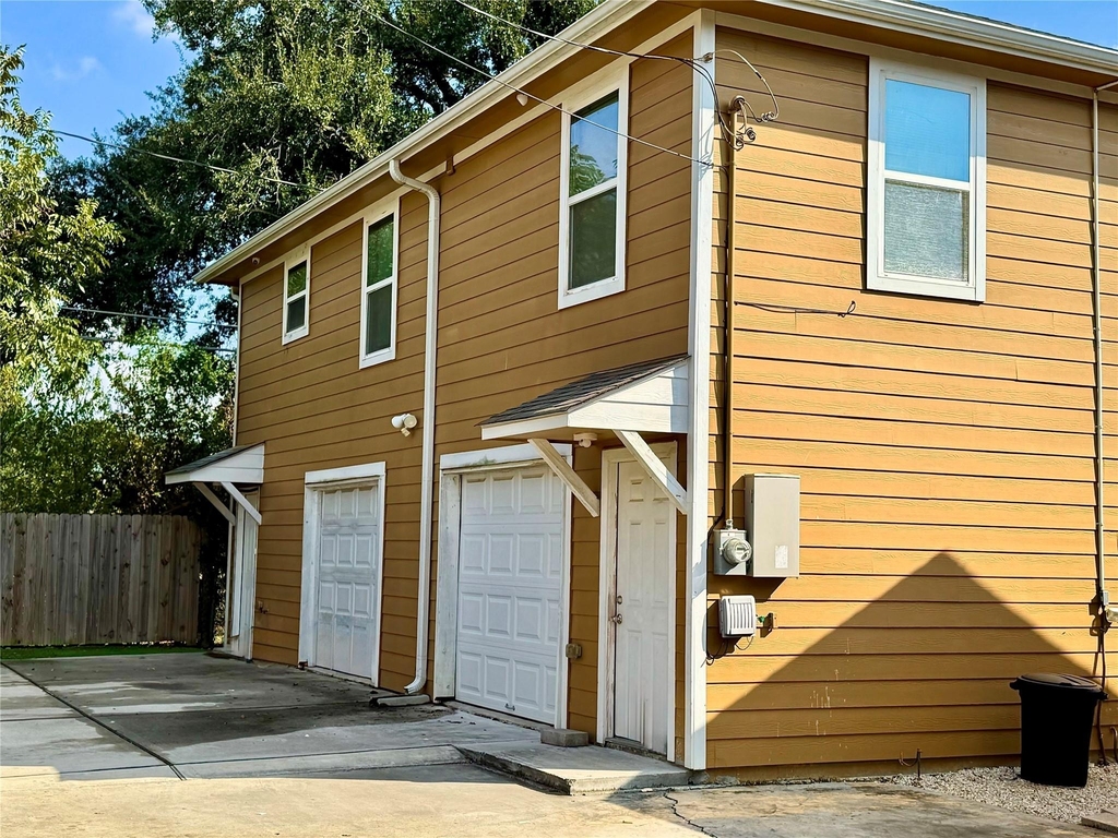 711 Hahlo Street - Photo 9