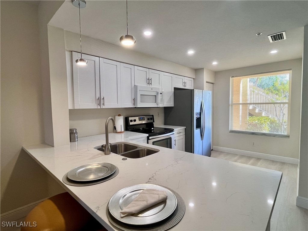 6920 Huntington Lakes Circle - Photo 1