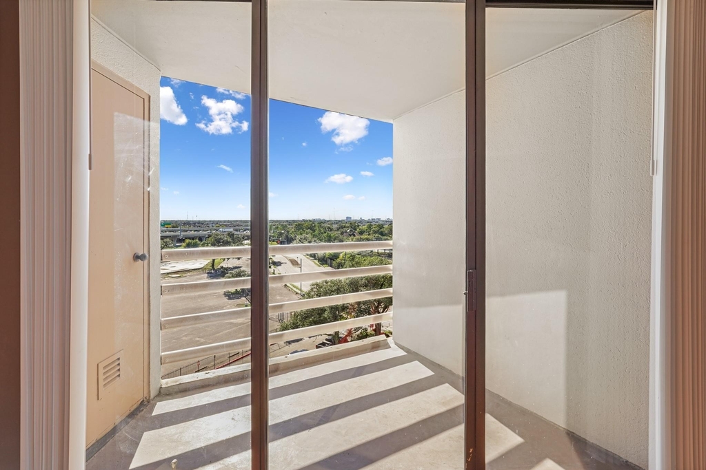 3525 Sage Road - Photo 3