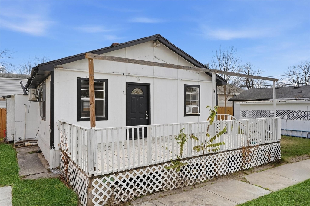 3531 Cedar Hill Lane - Photo 1