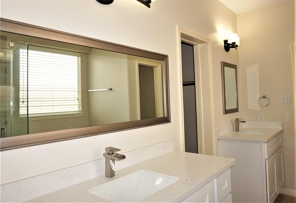 8123 Buffalo Springs Court - Photo 15