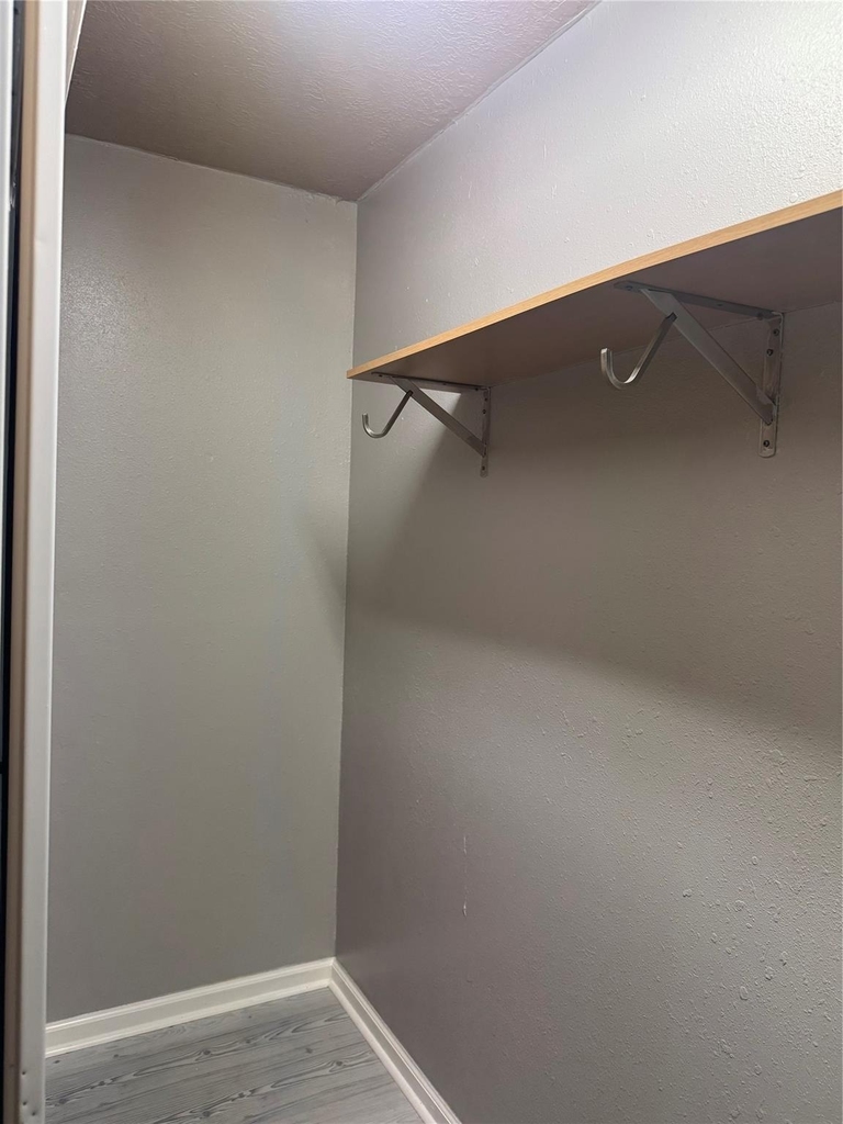 3020 Jewel Street - Photo 6