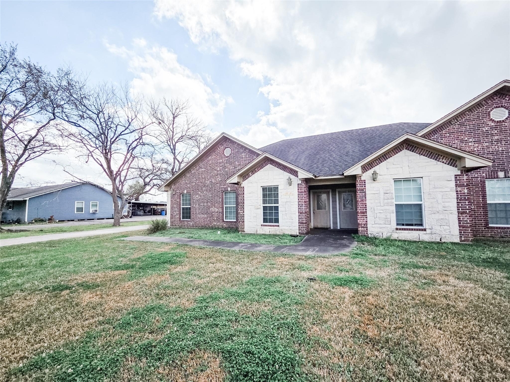 928 Runneburg Road - Photo 1