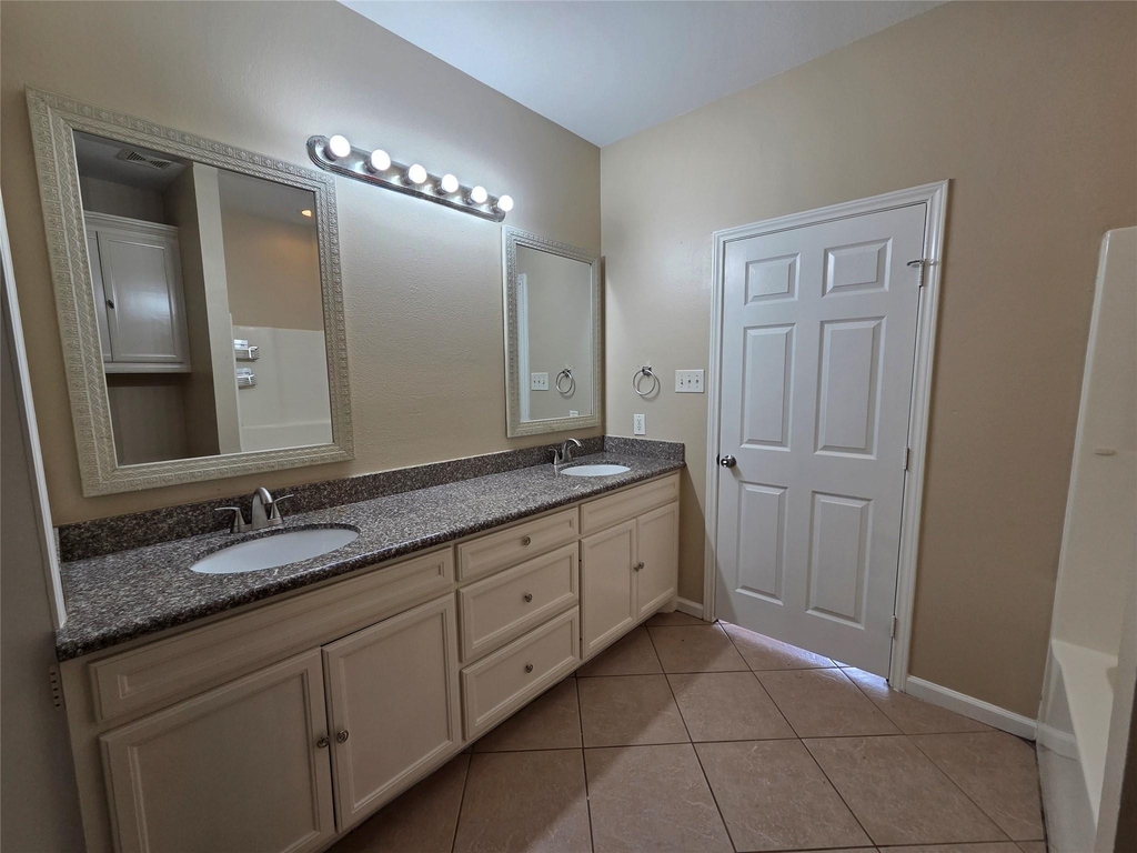 928 Runneburg Road - Photo 14