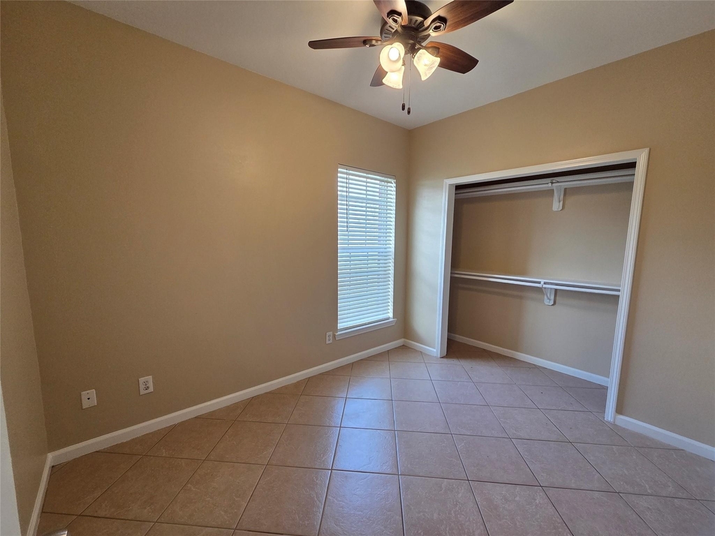 928 Runneburg Road - Photo 18
