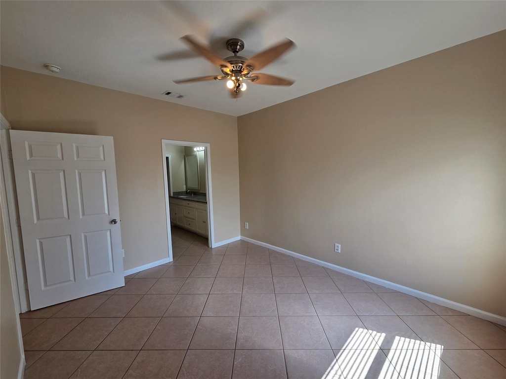 928 Runneburg Road - Photo 10