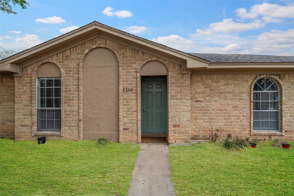 22114 Merrymount Drive - Photo 1