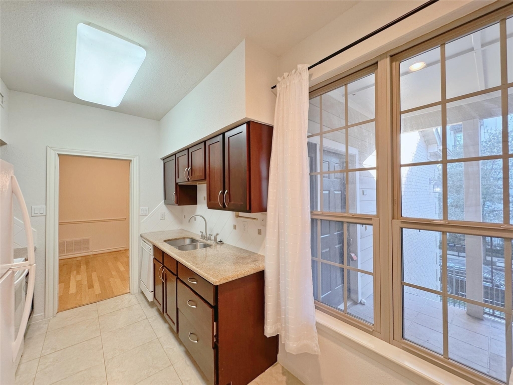 2700 Revere Street - Photo 9