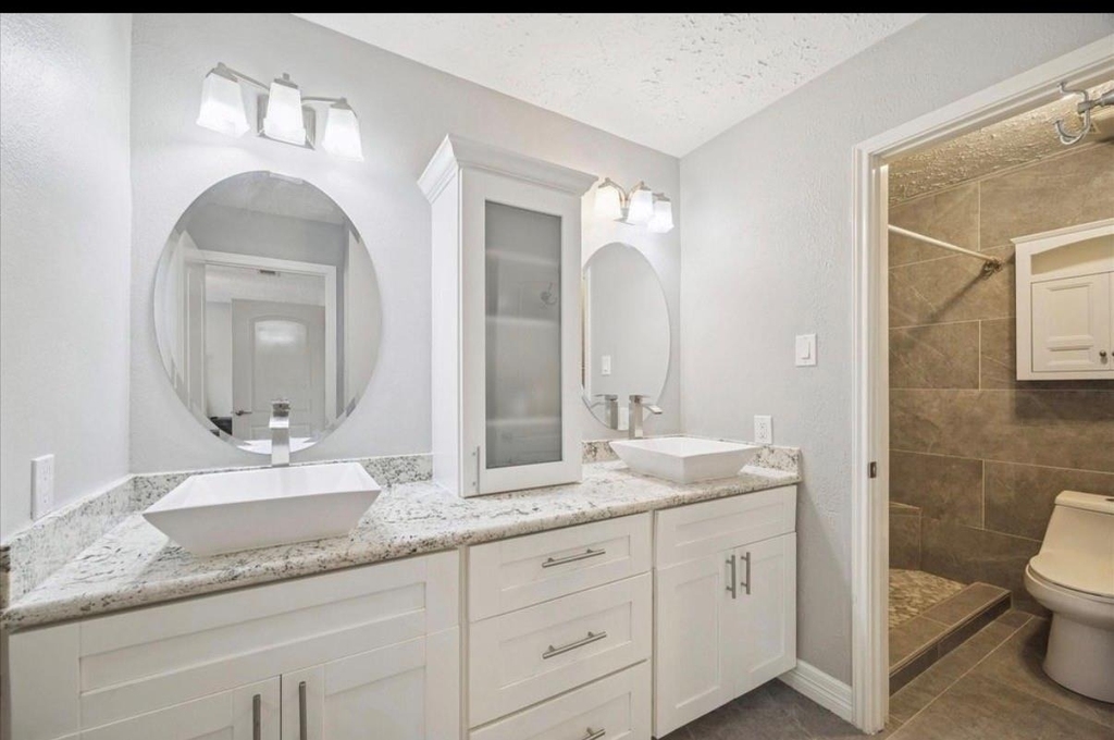 16147 New Field Drive - Photo 8