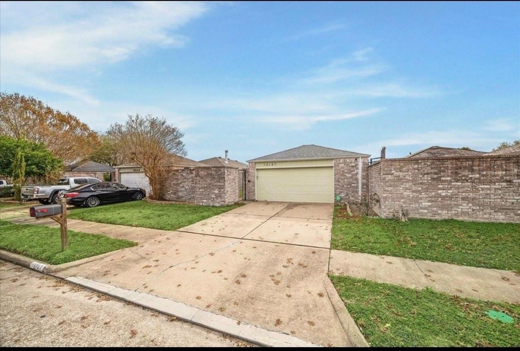 16147 New Field Drive - Photo 0