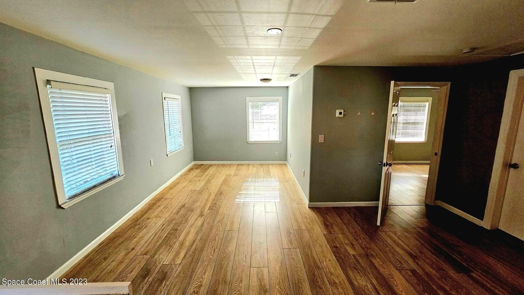 802 Forrest Avenue - Photo 9