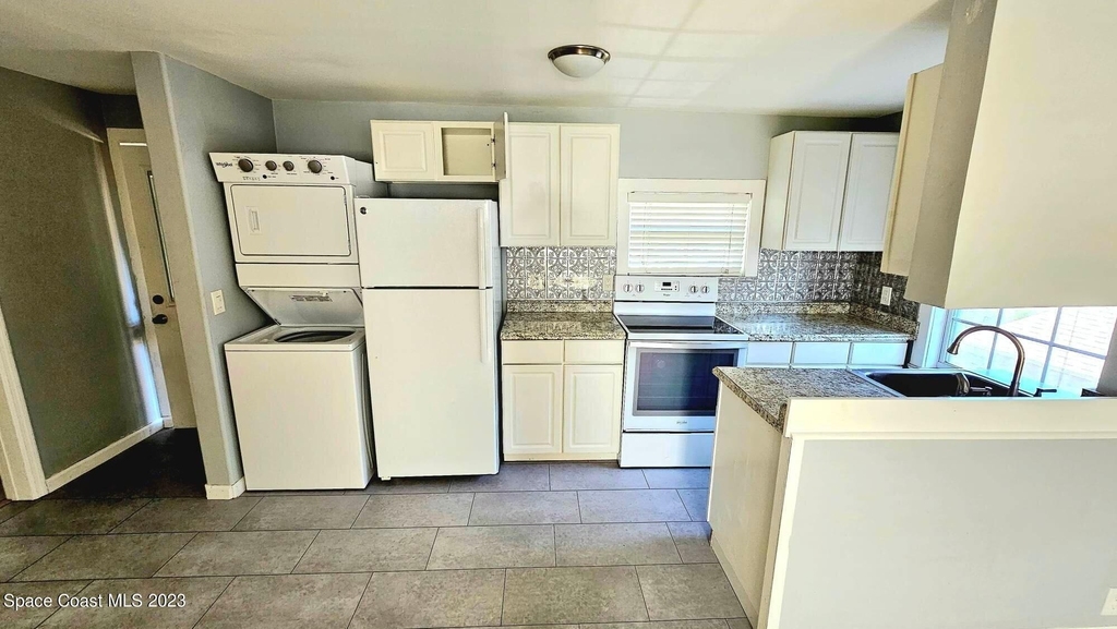 802 Forrest Avenue - Photo 6