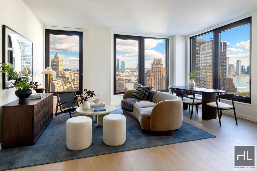 East 50 Street - Photo 0