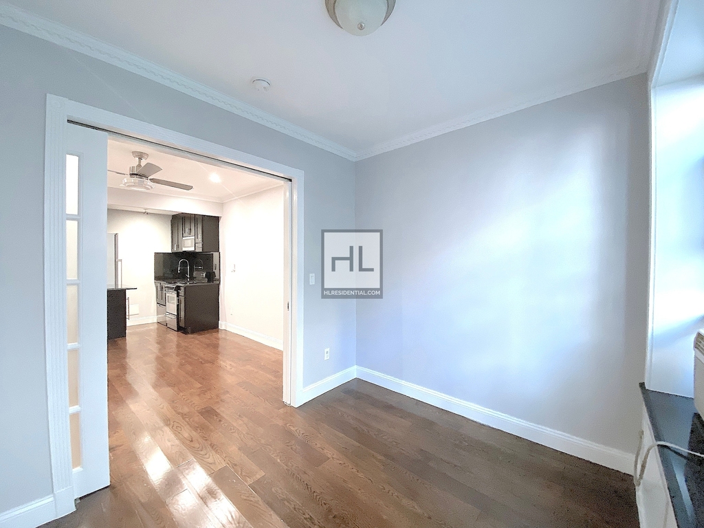 East 26th Street - Photo 3