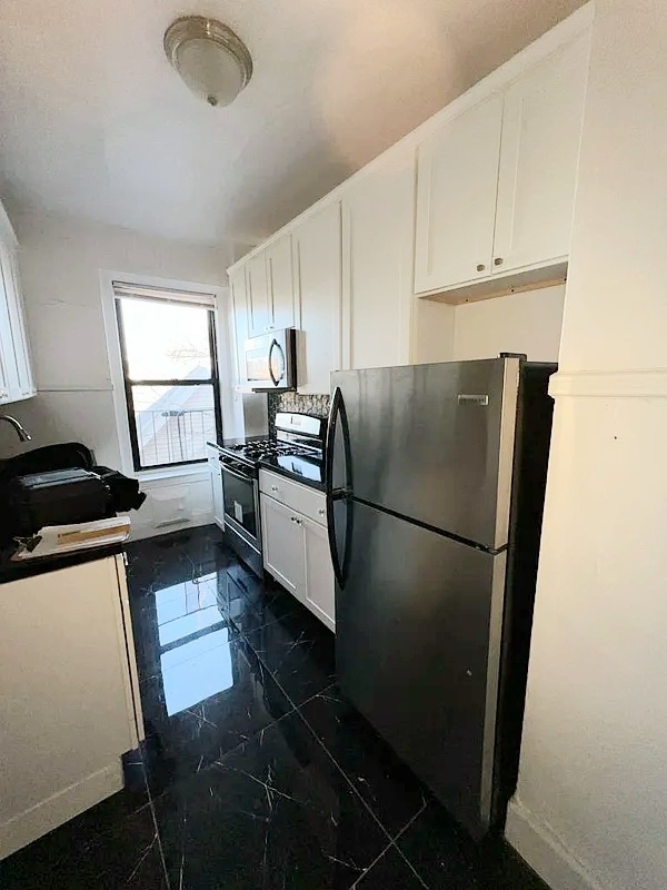 8320 Bay Parkway - Photo 0