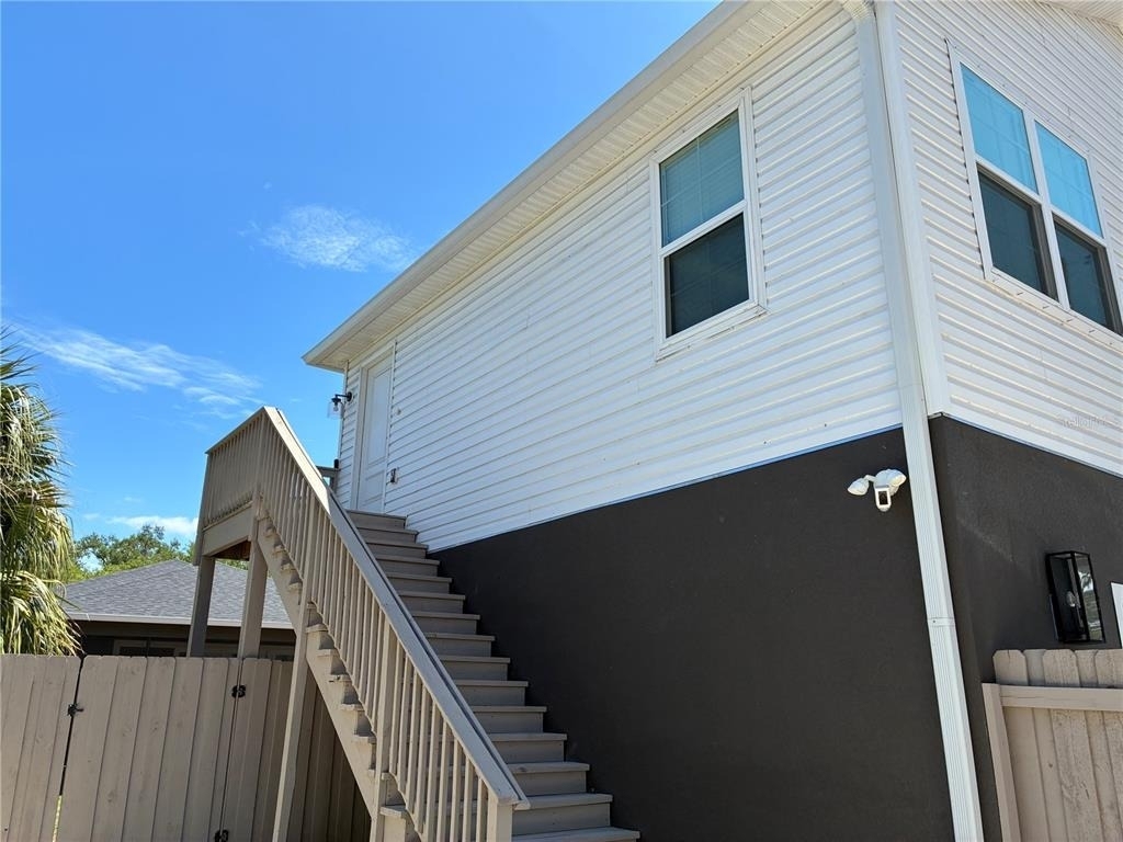 2651 1/2 Bayside Drive S - Photo 0