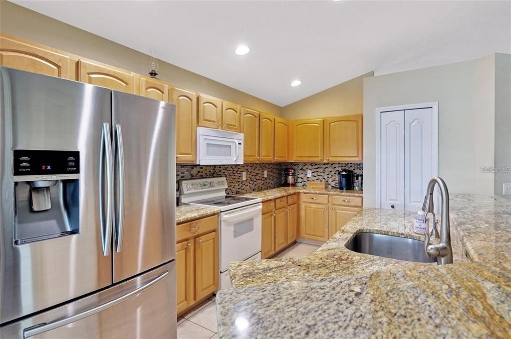 18821 Maisons Drive - Photo 9
