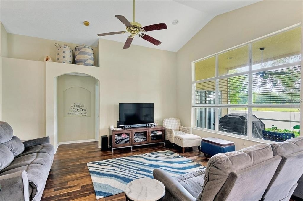 18821 Maisons Drive - Photo 3