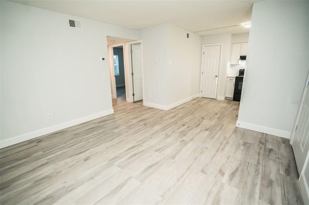 11314 N 52nd Street - Photo 4