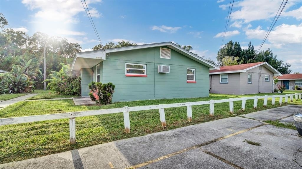 5526 59th Way N - Photo 2