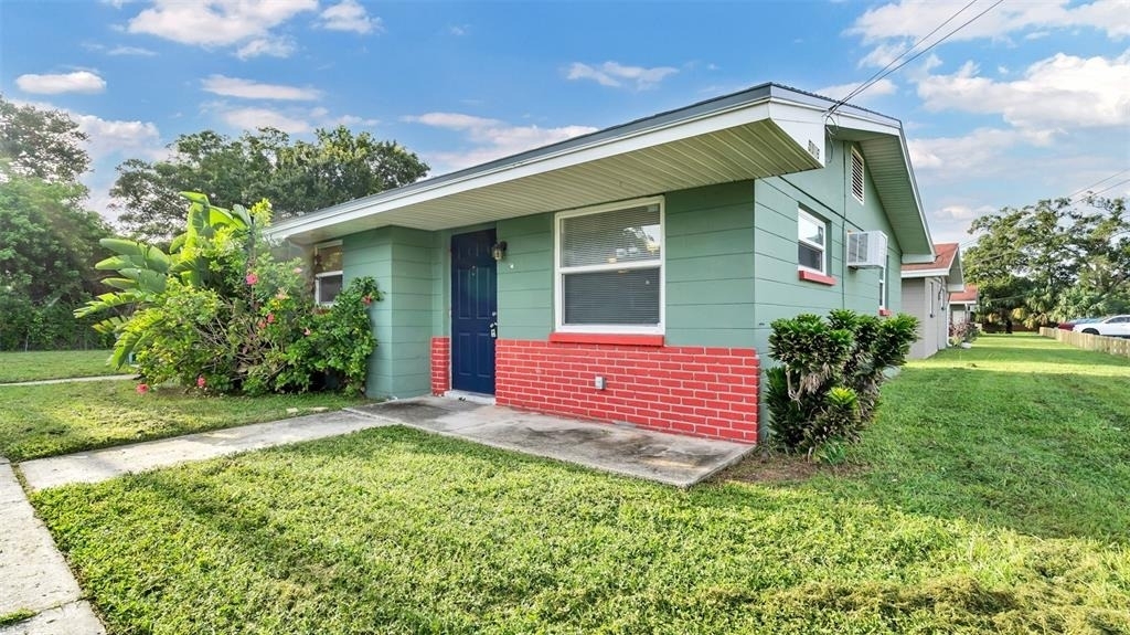 5526 59th Way N - Photo 1