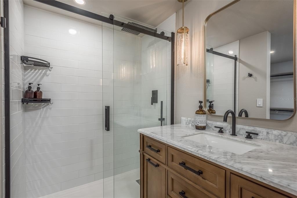4036 Sunray Drive - Photo 16