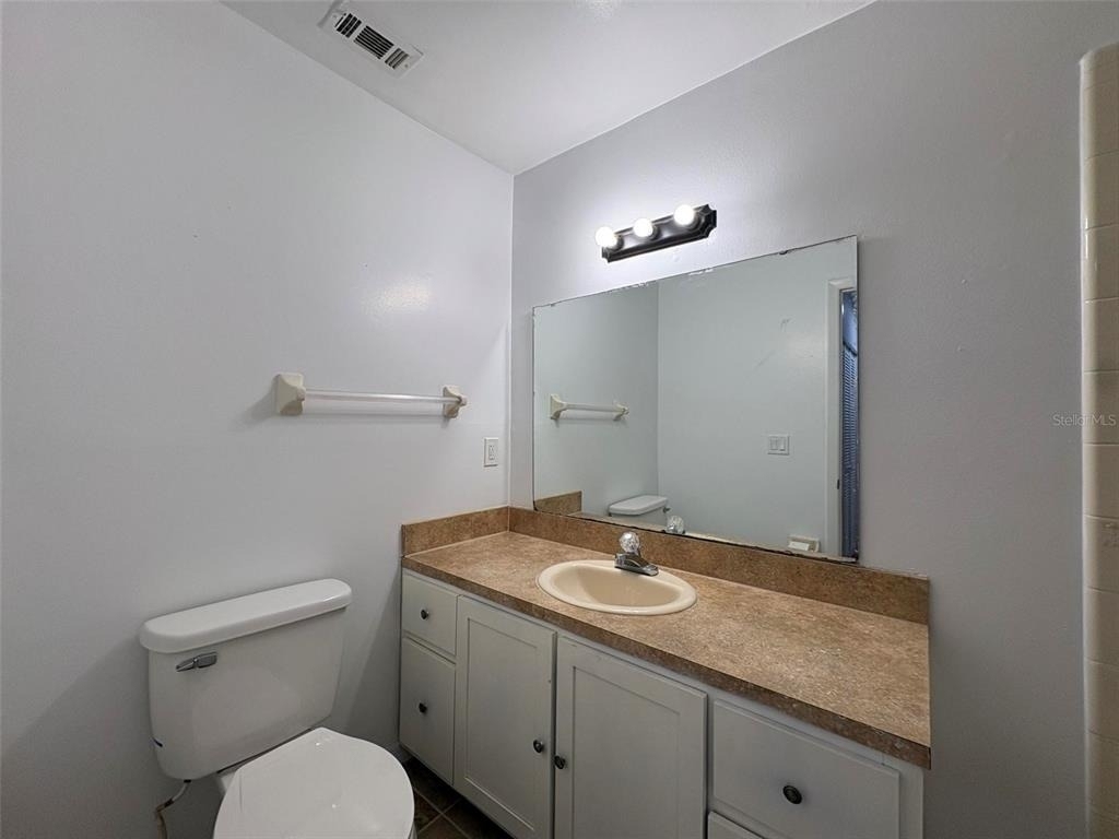 1724 Foxhall Circle - Photo 15
