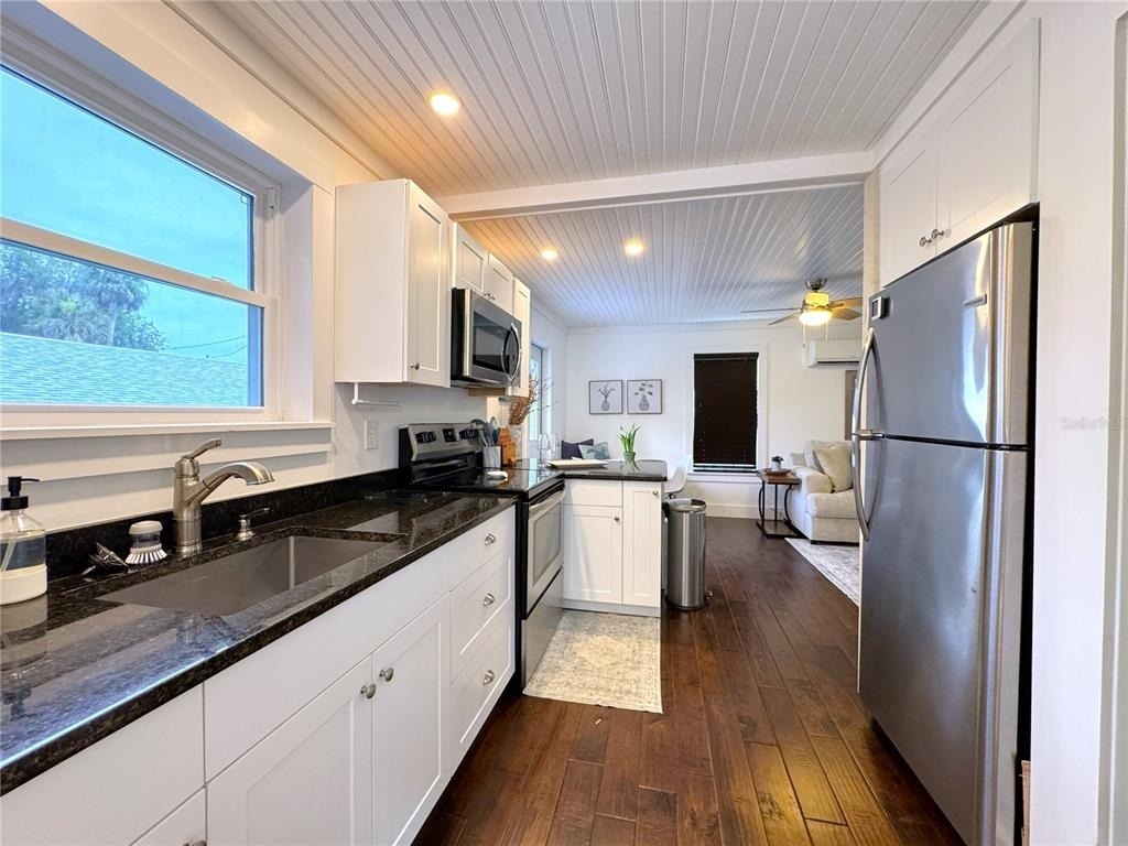 222 Ne 1st Avenue - Photo 11