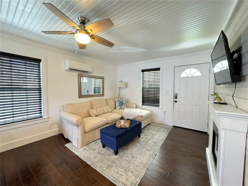 222 Ne 1st Avenue - Photo 3