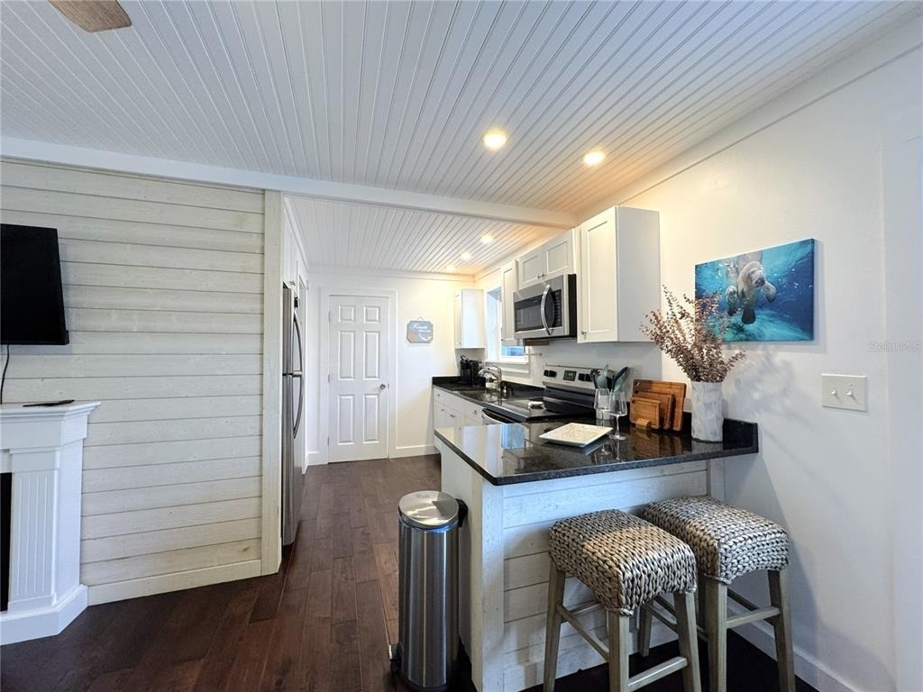 222 Ne 1st Avenue - Photo 8