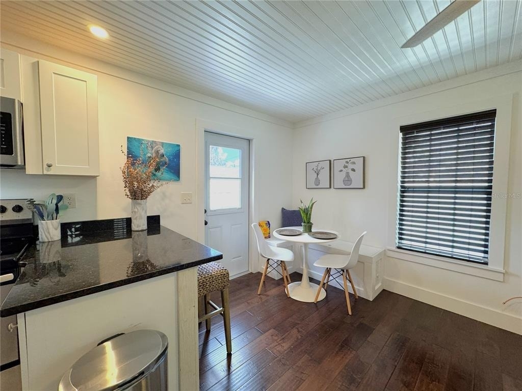 222 Ne 1st Avenue - Photo 8