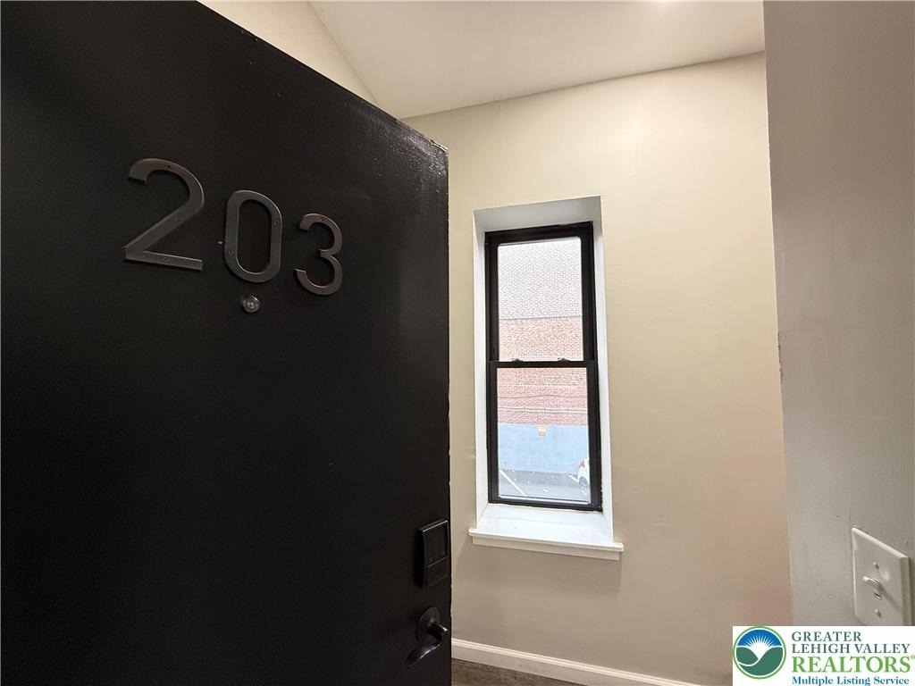 202 N 6th Street - Photo 2