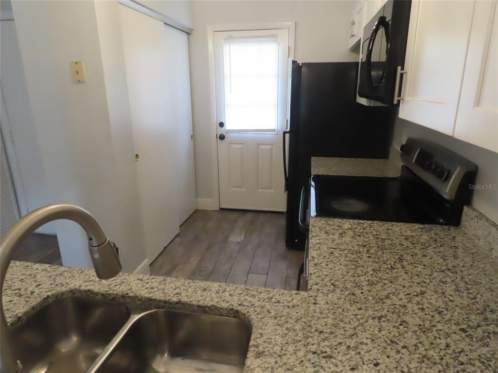 104 Creekside Way - Photo 5