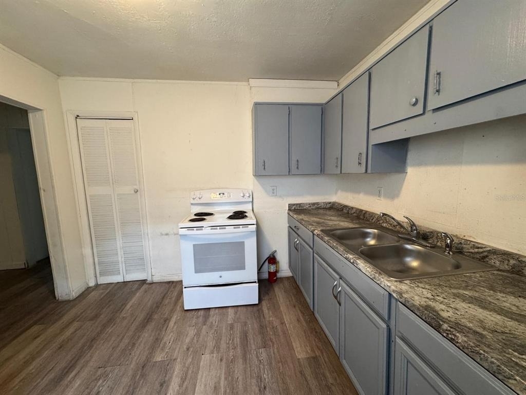 930 18th Street - Photo 7
